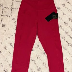 ❤️BNWT RIO RED REFLEX LEGGINGS ❤️